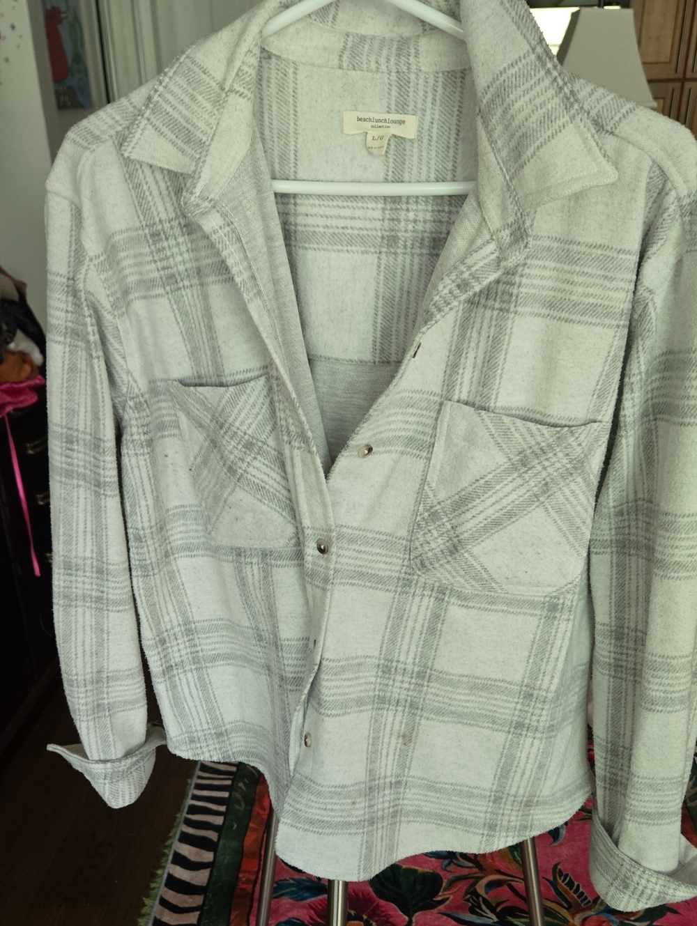 beachlunchlounge Light Gray Plaid Button-Up Jacket Very Very Soft